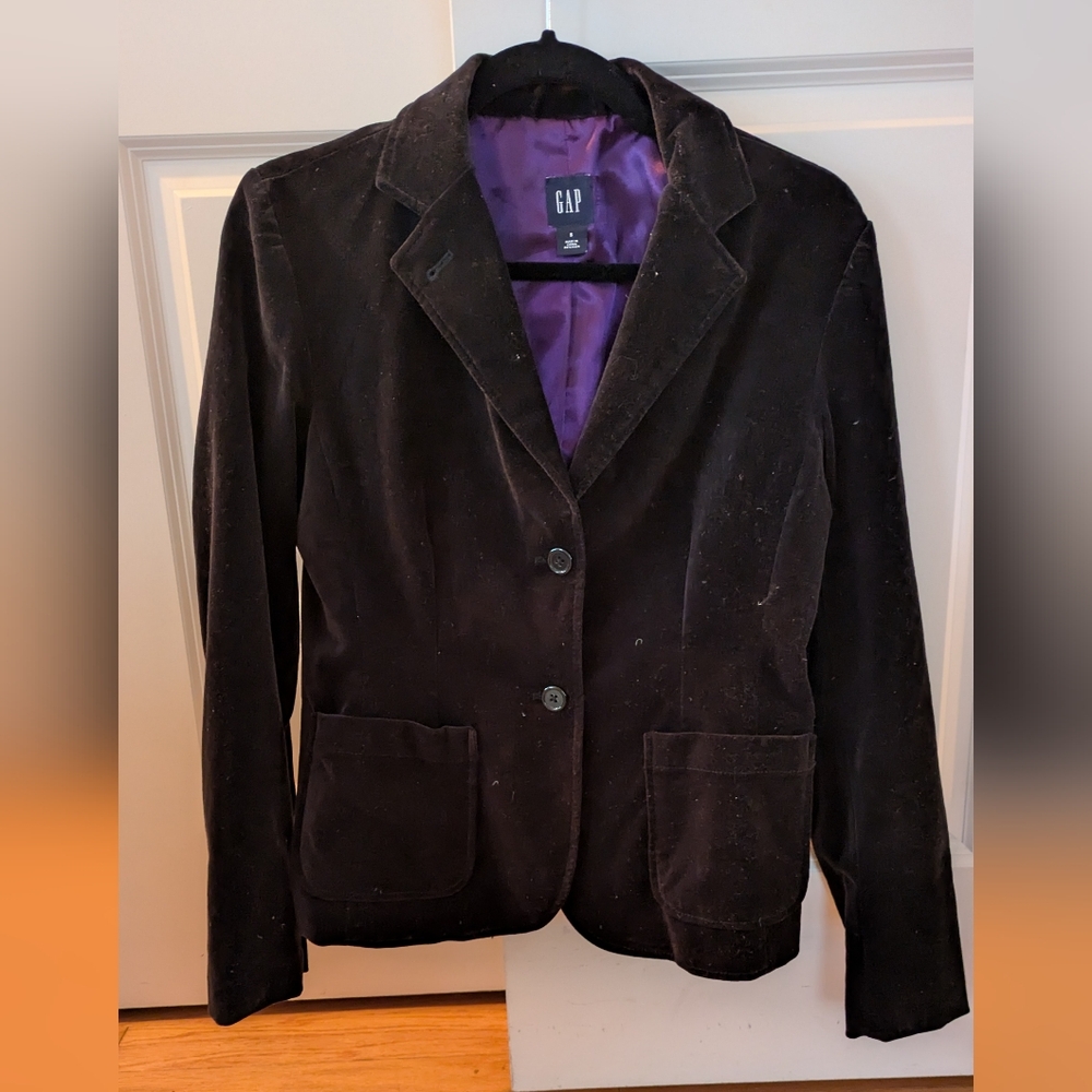 Gap black velvet blazer